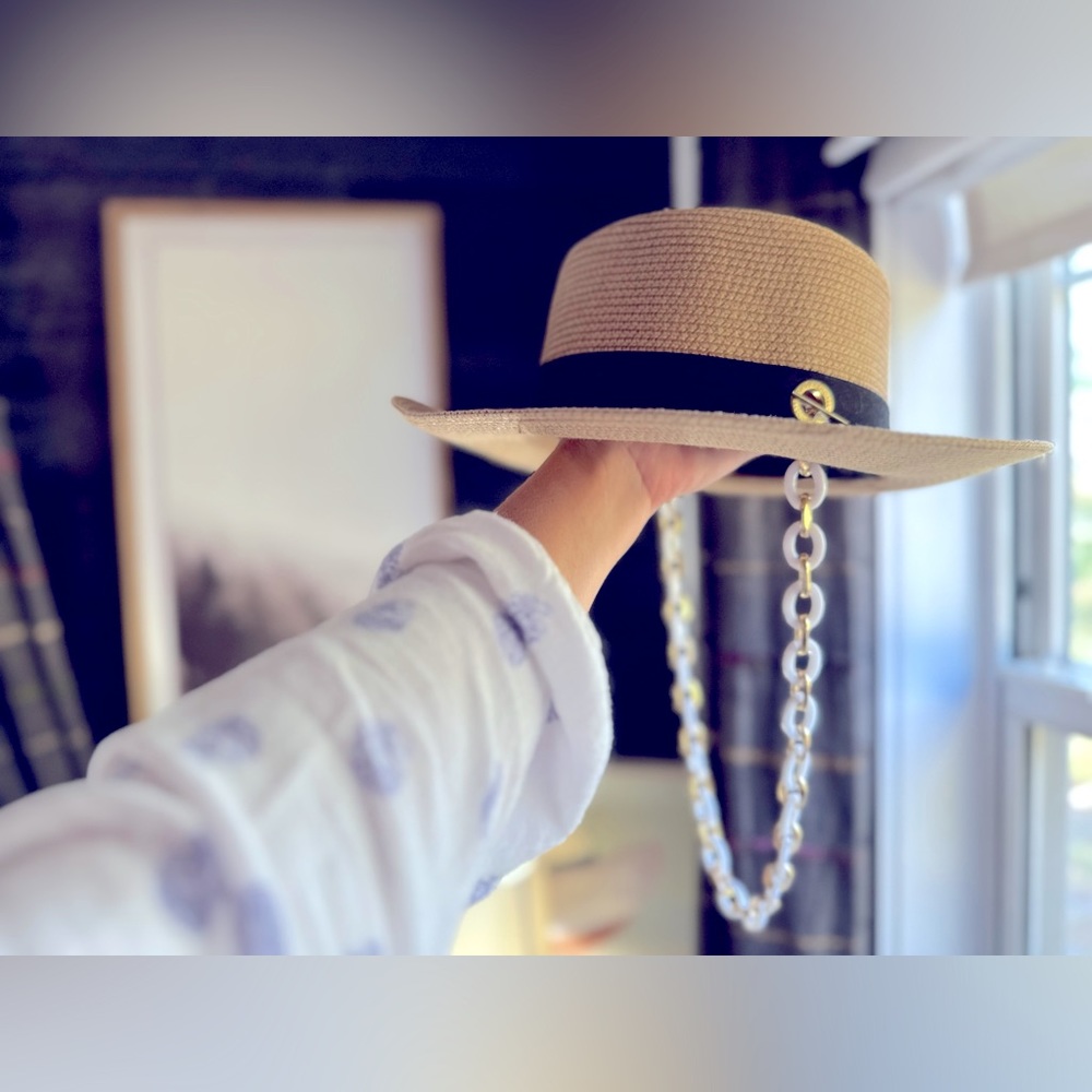 Chain Paper Hat Coco C O C O - image 1